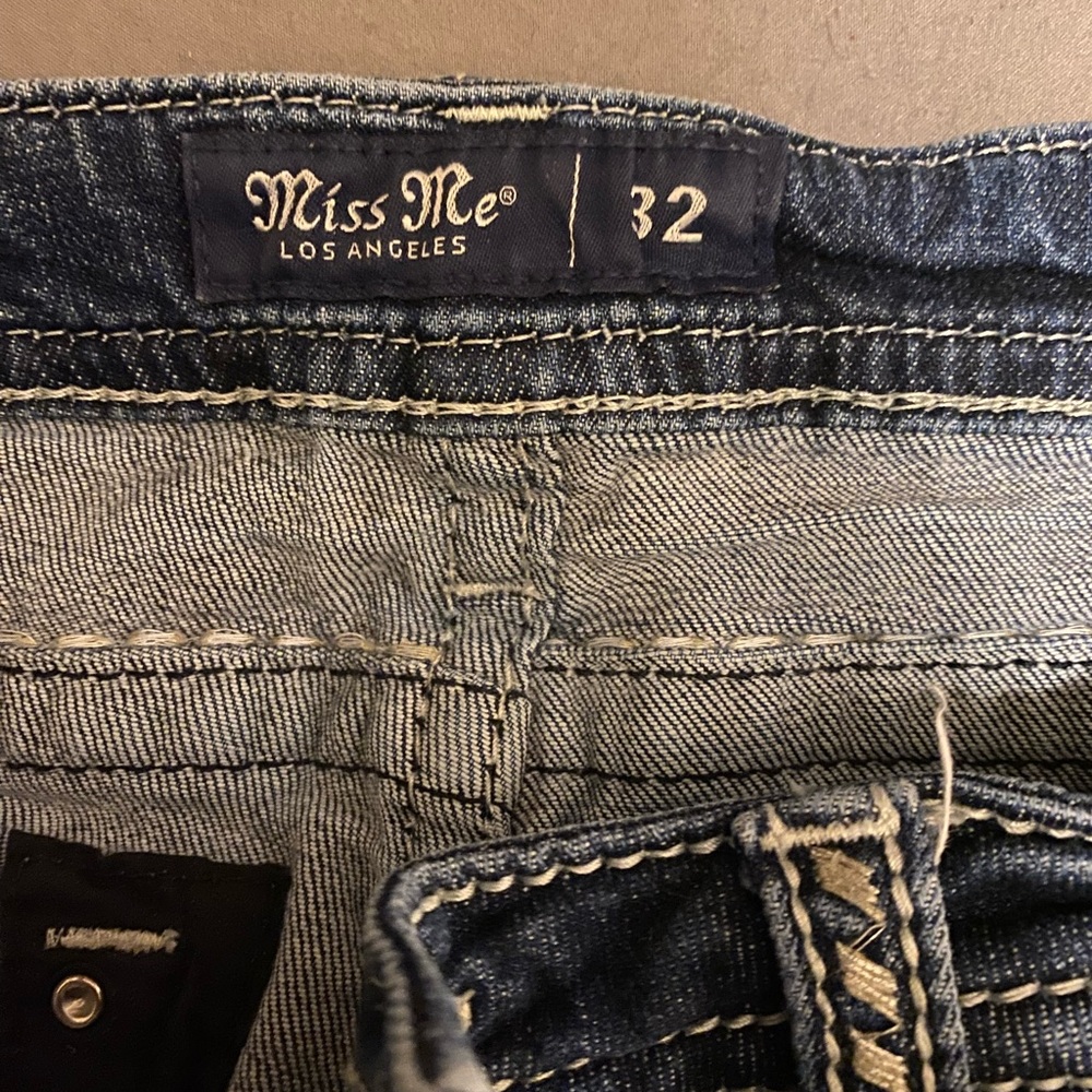 Miss Me Boot Cut 32